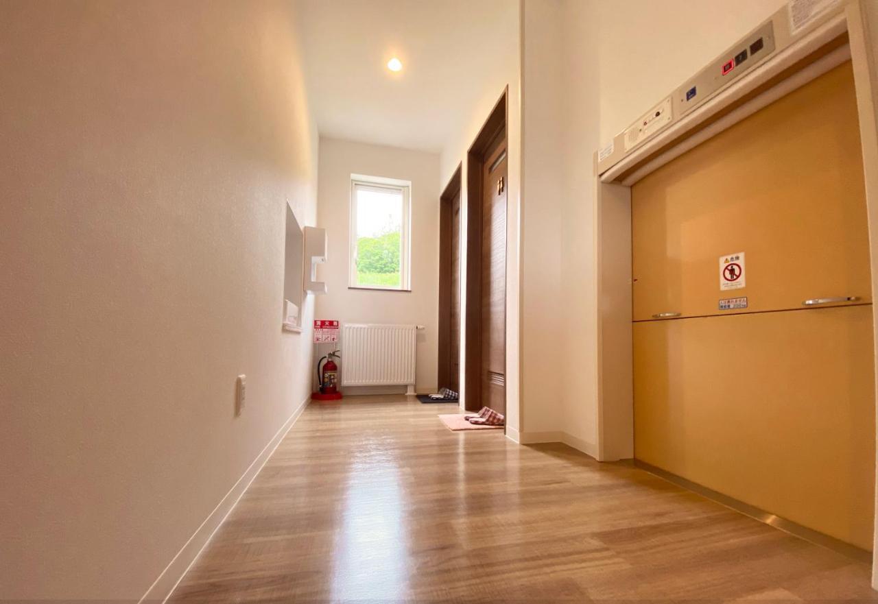 Hotel Hanafuji Inn Nakafurano Екстериор снимка
