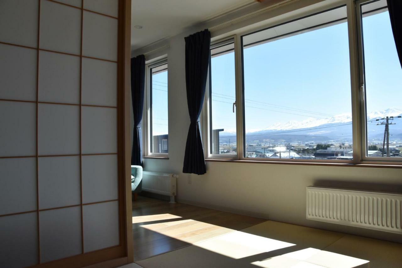 Hotel Hanafuji Inn Nakafurano Екстериор снимка